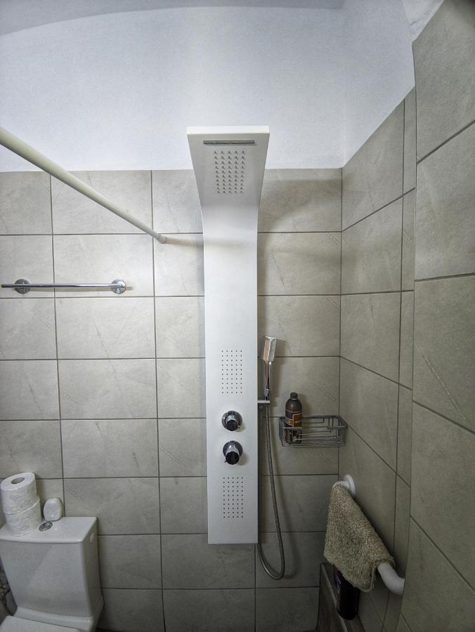 וולוס The Rose Apartment מראה חיצוני תמונה